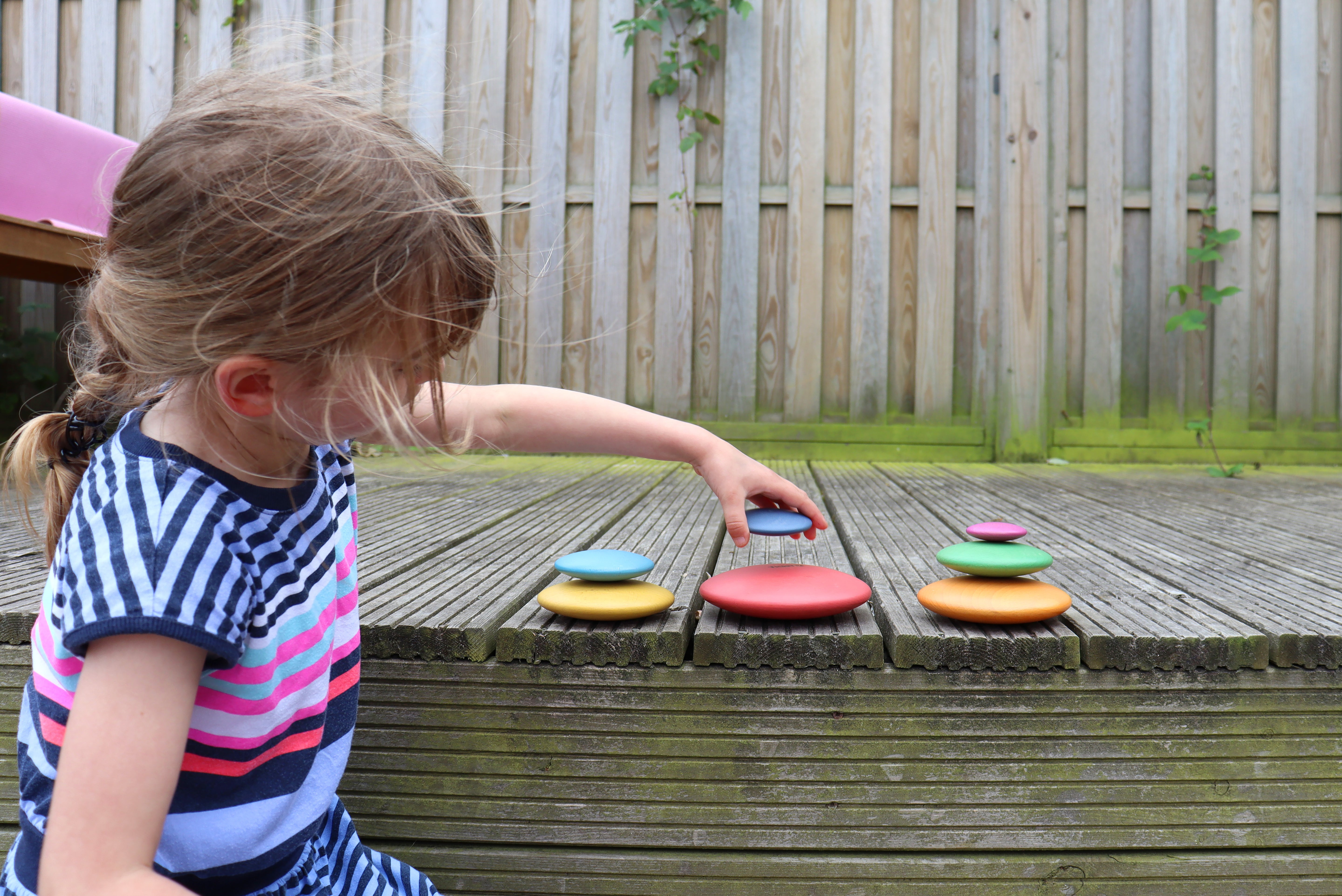 Smyslové dřevěné oblázky pro děti, Montessori styl